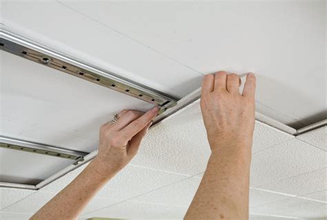 Common Mistakes In Cost To Install Ceiling Tiles?