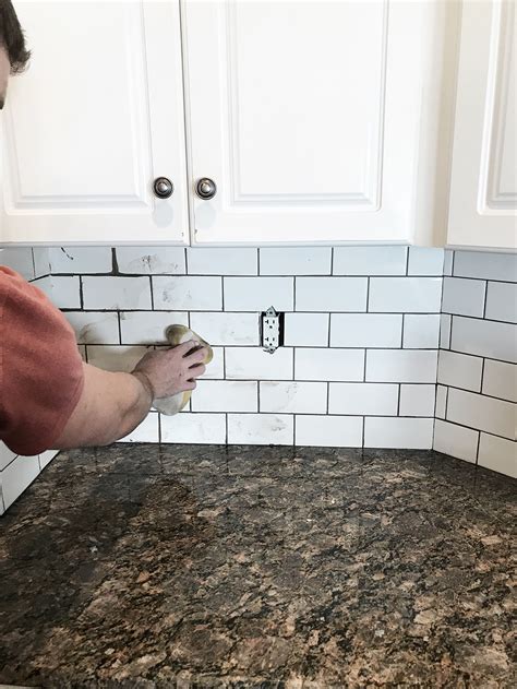 Common Mistakes In Installing Subway Tile Backsplash?